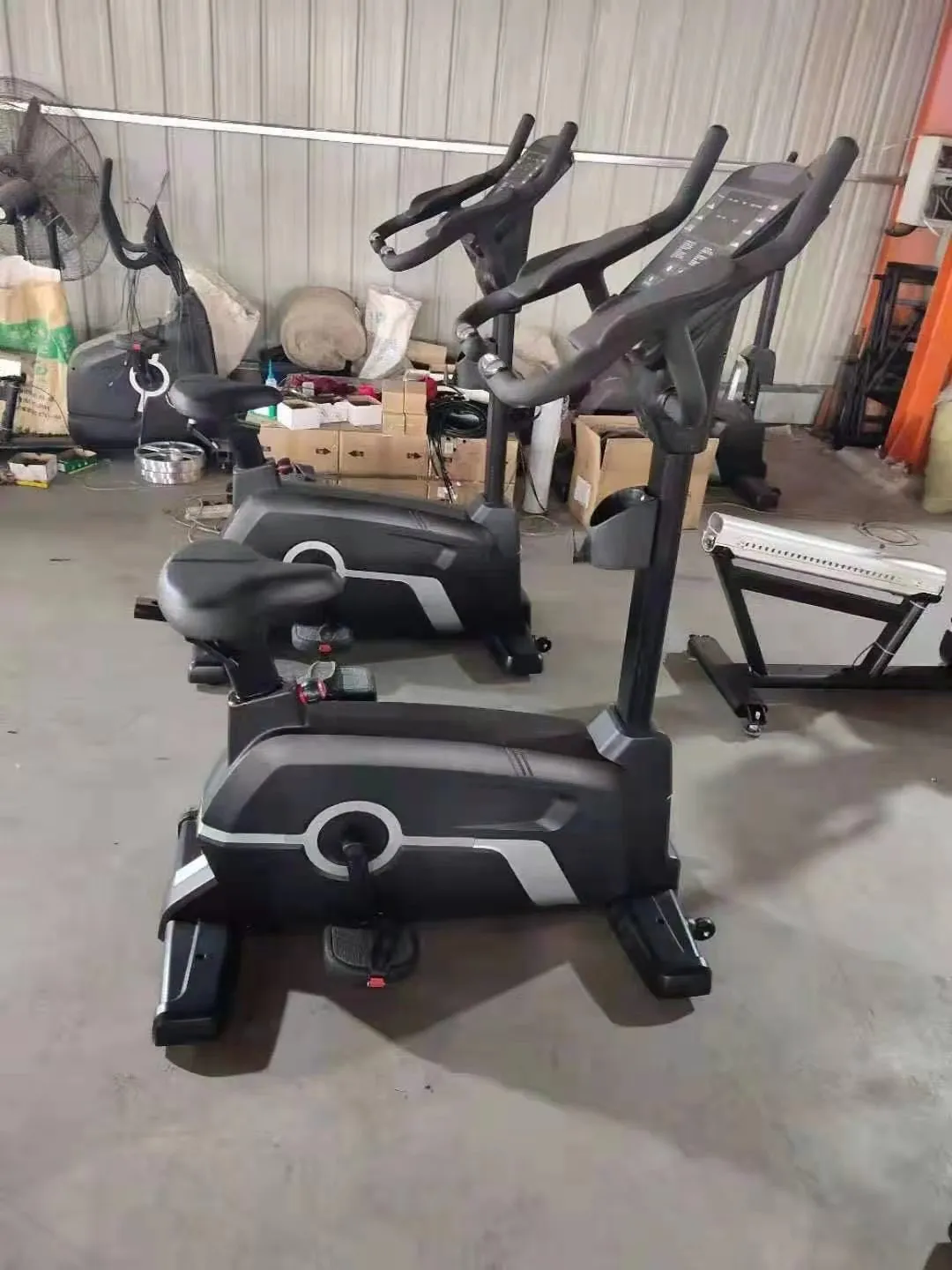 Commercial Upright Exercise Bike (Nashua)