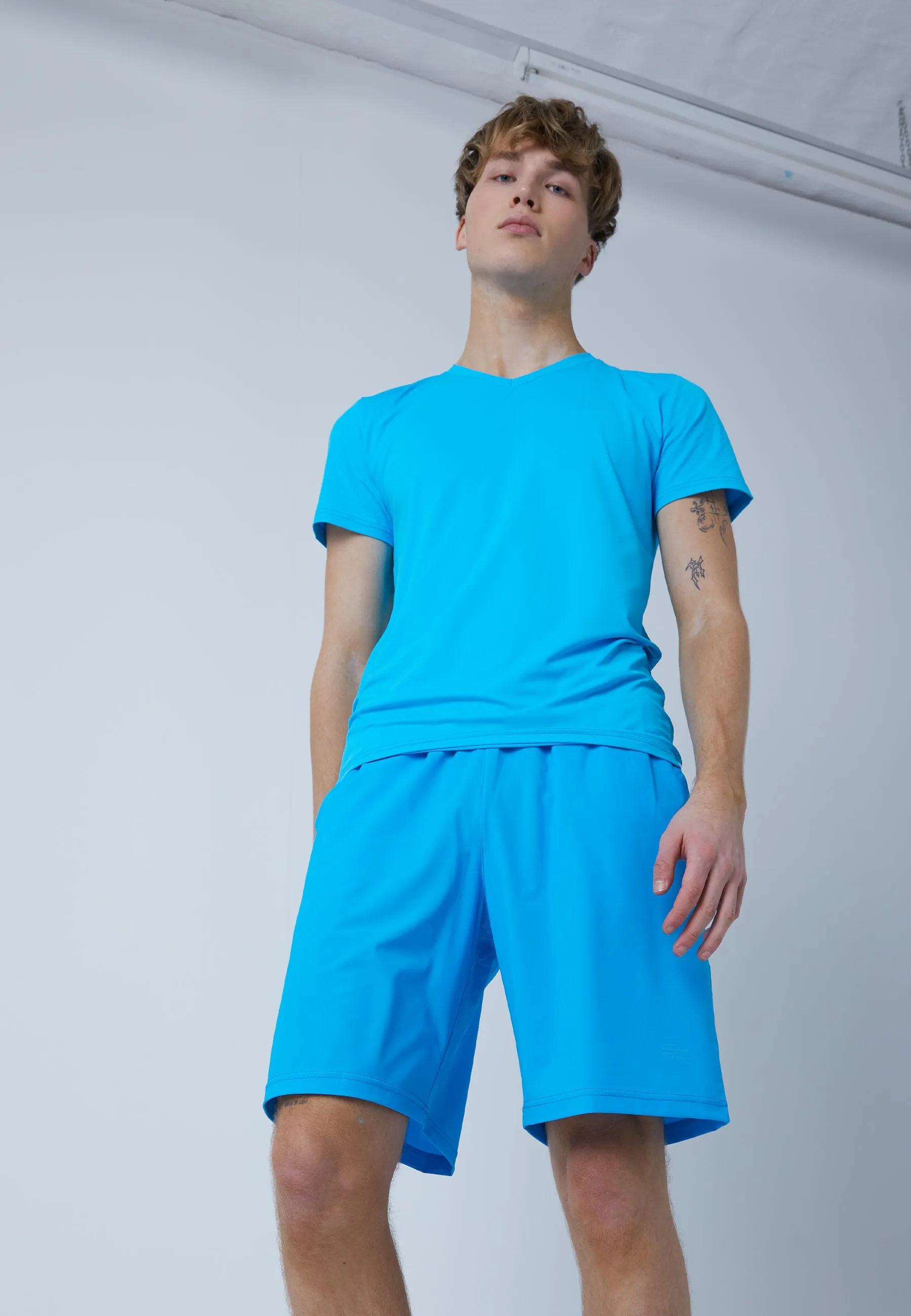 Long tennis shorts, turquoise (old)