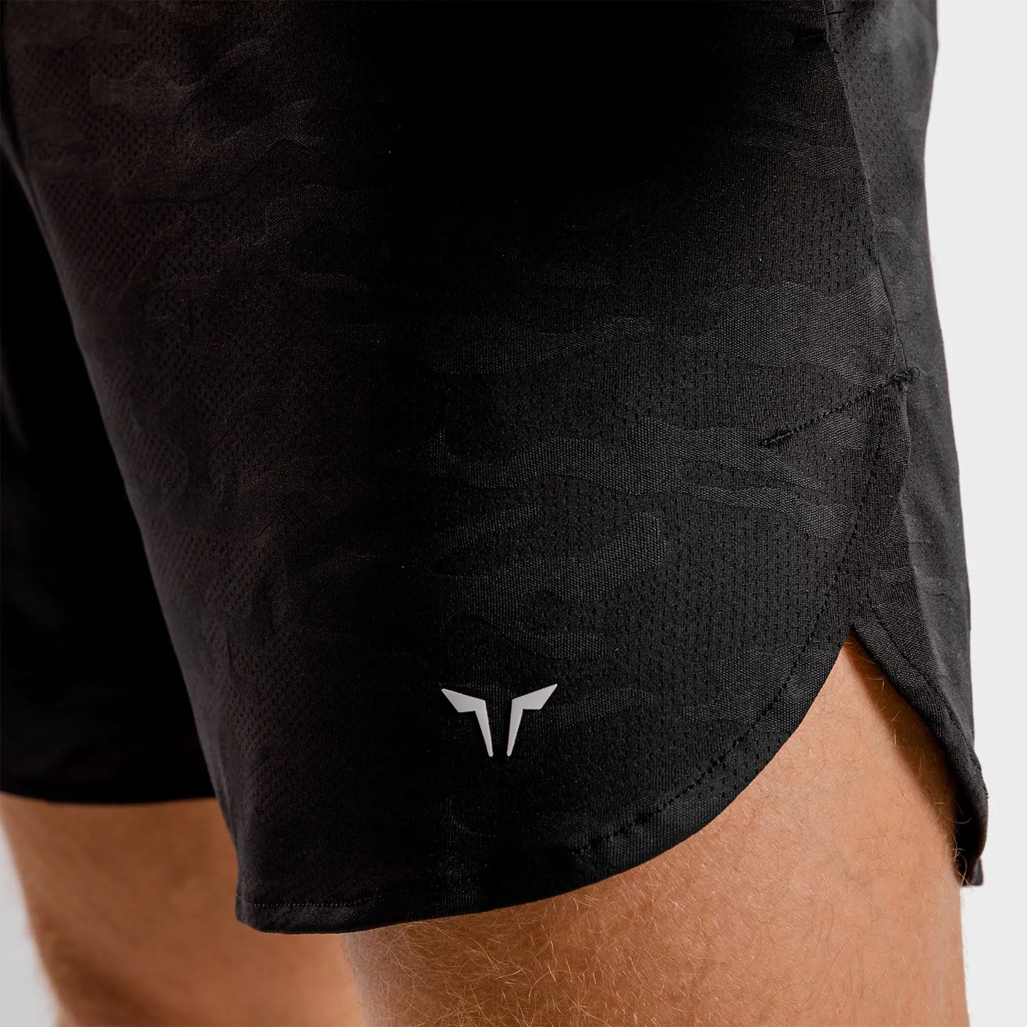 Wolf Shorts - Onyx